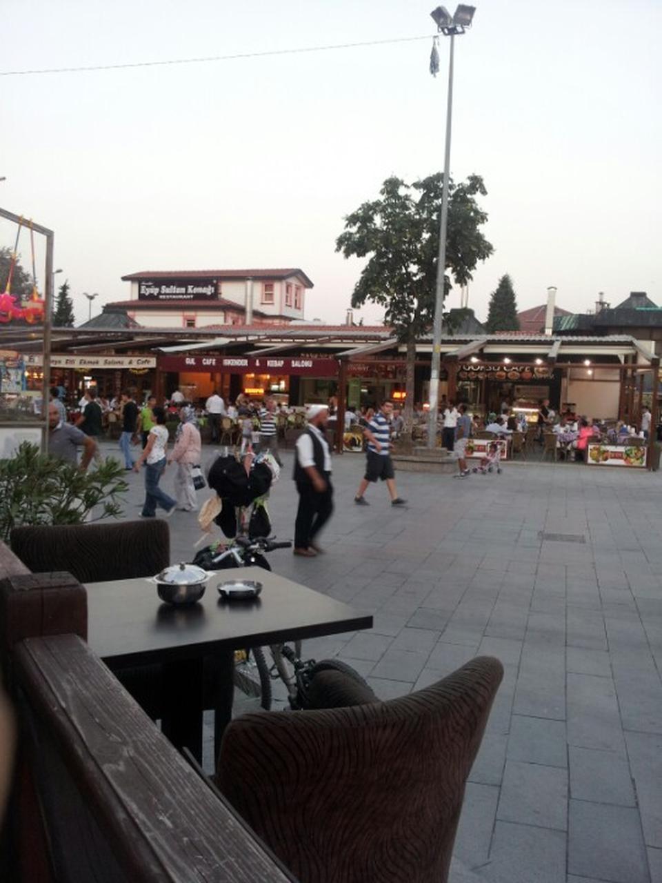 Bir Nefes Nargile Cafe