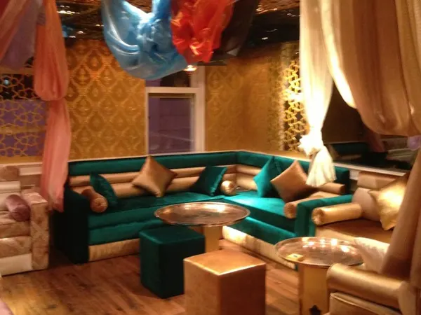 Al Fakheer Shisha Lounge