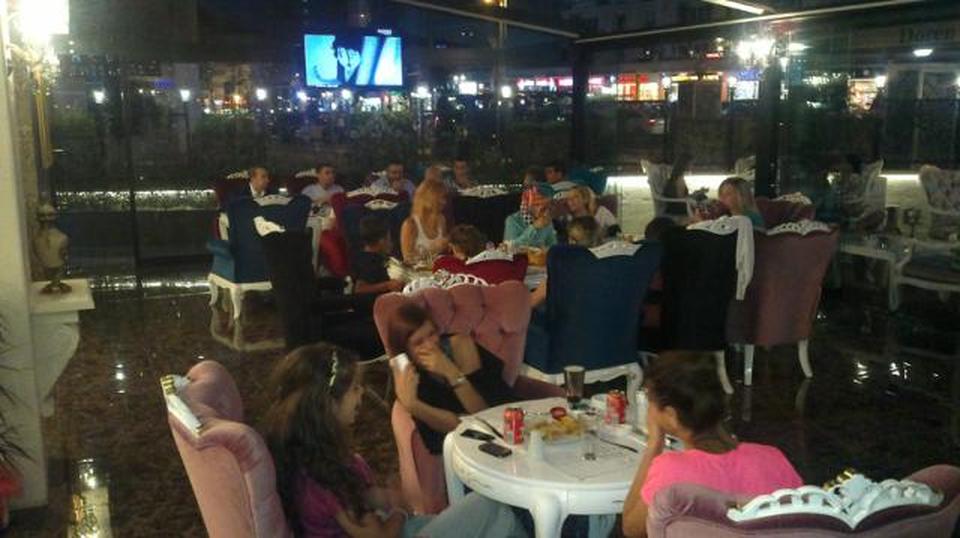 Doren Cafe & Restaurant