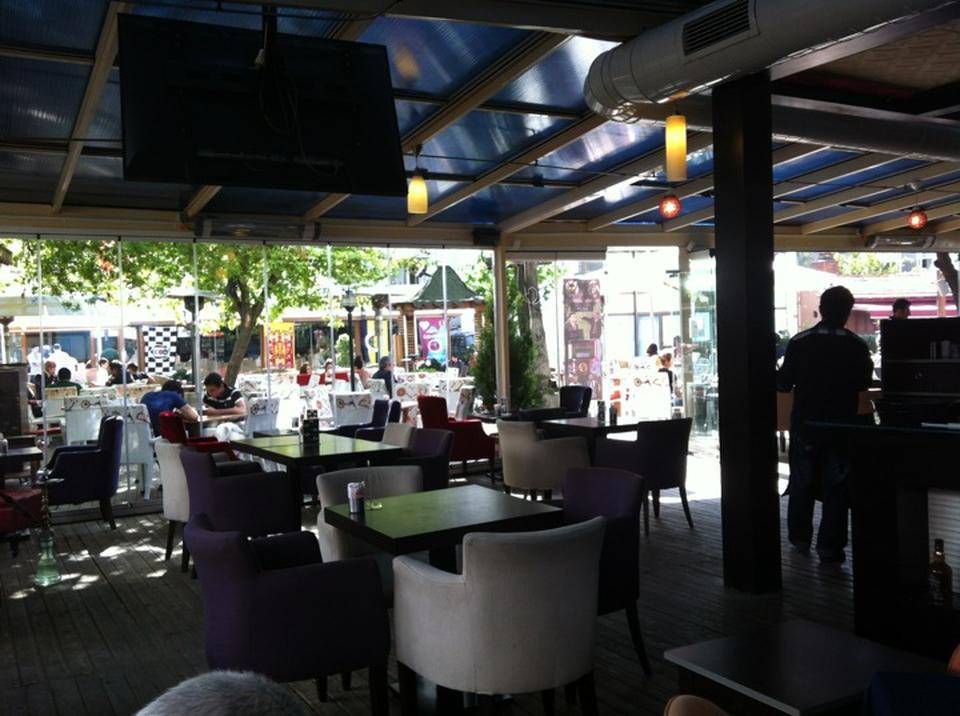 Hubble Bubble Cafe