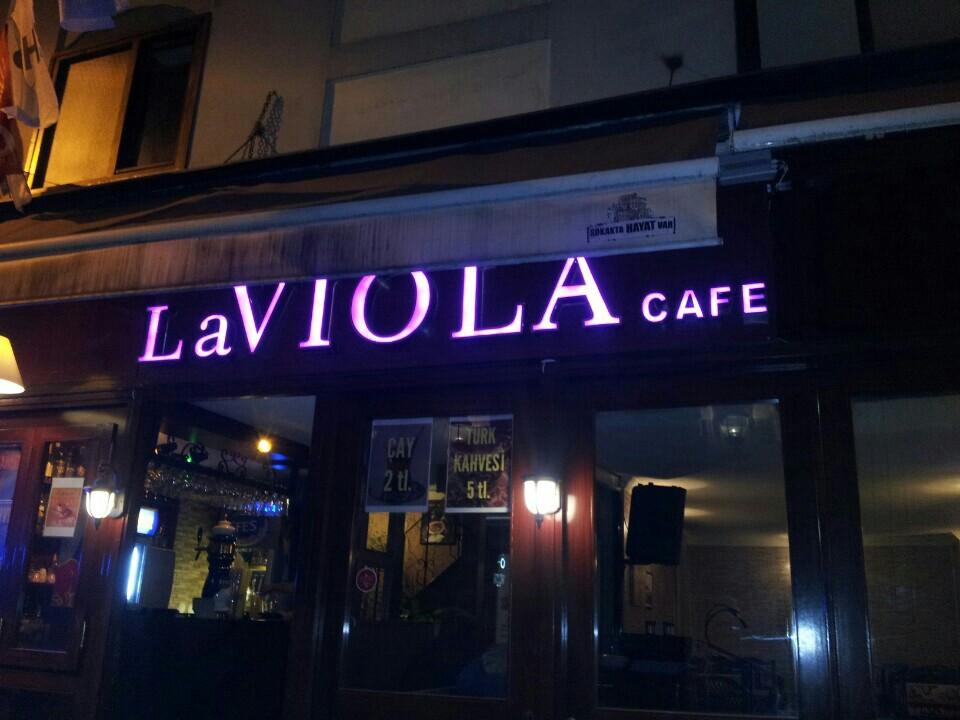 La Viola Café
