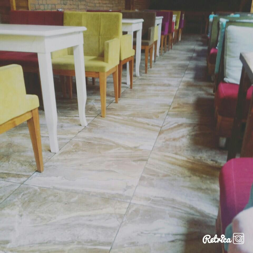 One Way Cafe & Restaurant