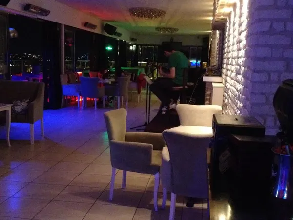 Rooftop Cafe Bar
