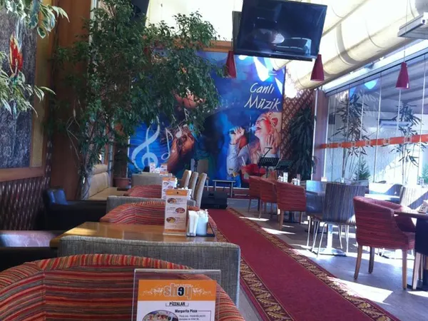 Shey Bowling & Cafe