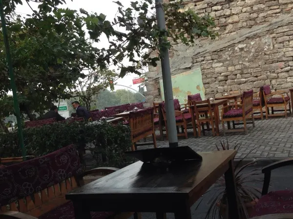 Sur Cafe (İski / Edirnekapı)
