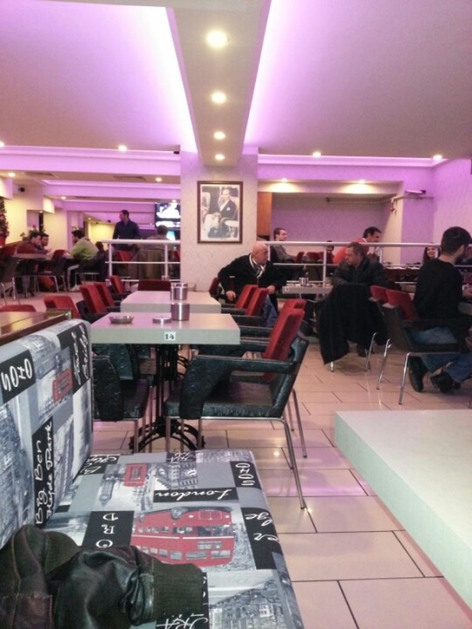 Tesadüf Cafe