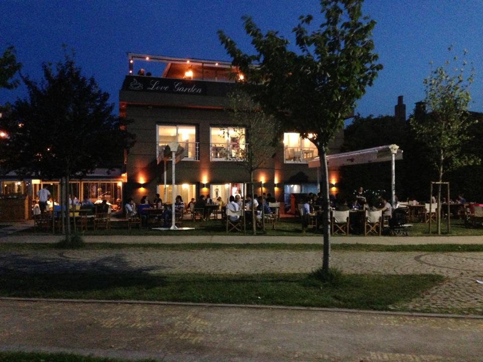 Love Garden Food & Mood