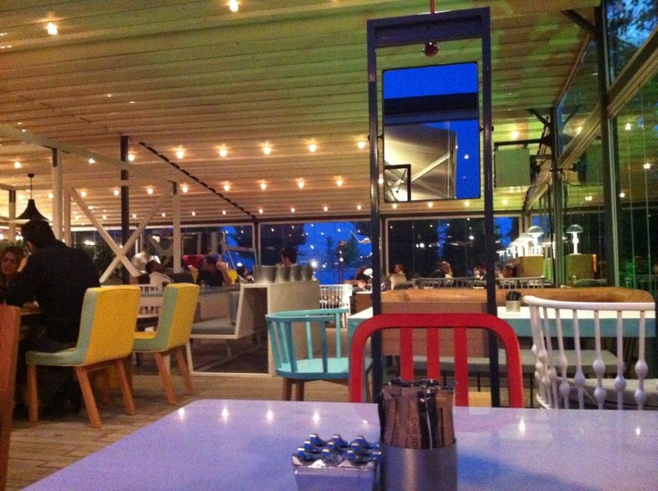 Love Garden Food & Mood