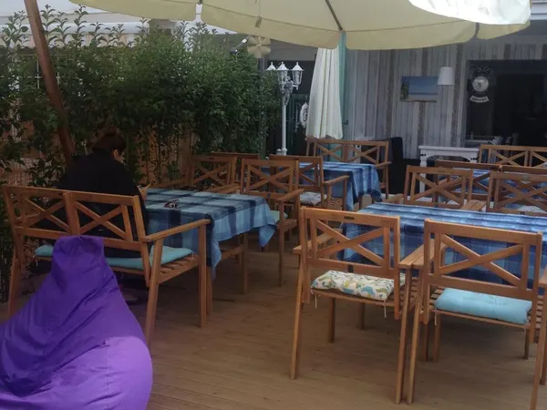 Alaçatı Café & Restaurant & Nargile - Maltepe