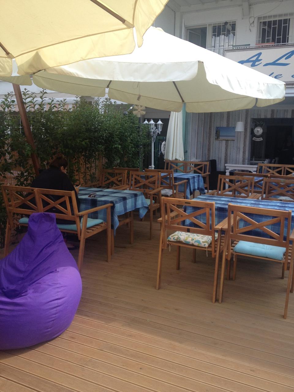 Alaçatı Café & Restaurant & Nargile - Maltepe