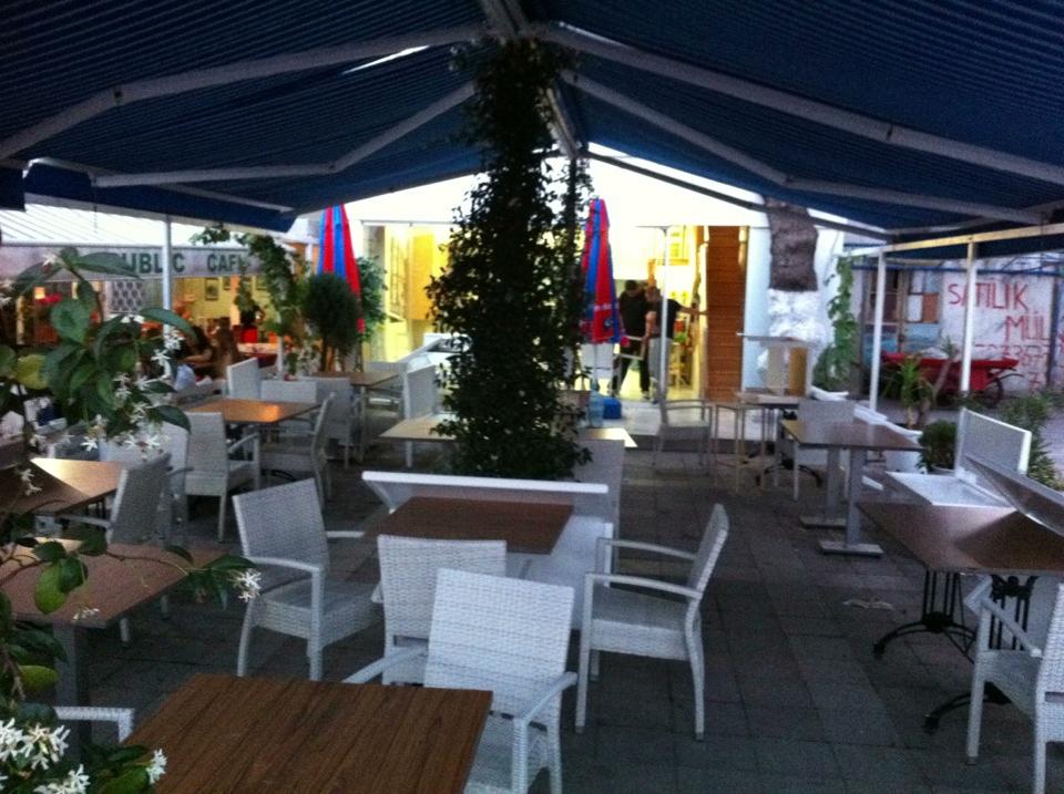 Beyaz Cafe - Sarıyer