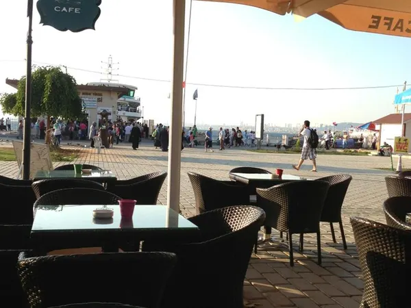 Helya Cafe - Büyükada