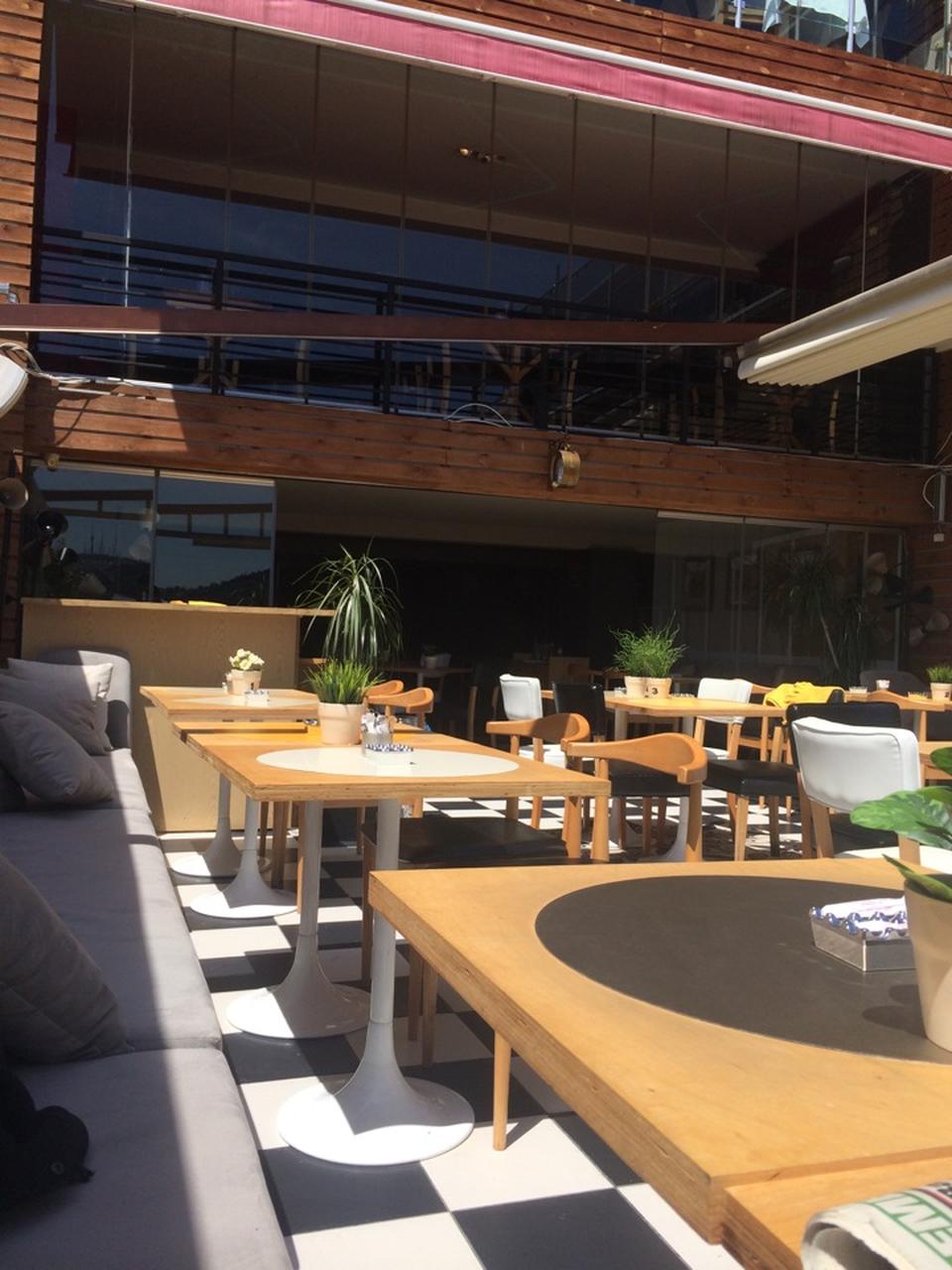 Mori Mori Cafe Restaurant - Bebek