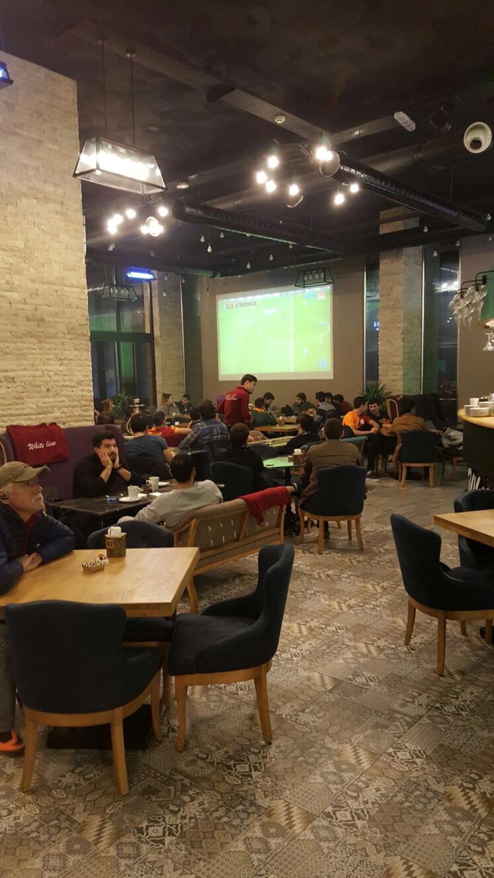 White Line Cafe Restaurant & Nargile - Başakşehir