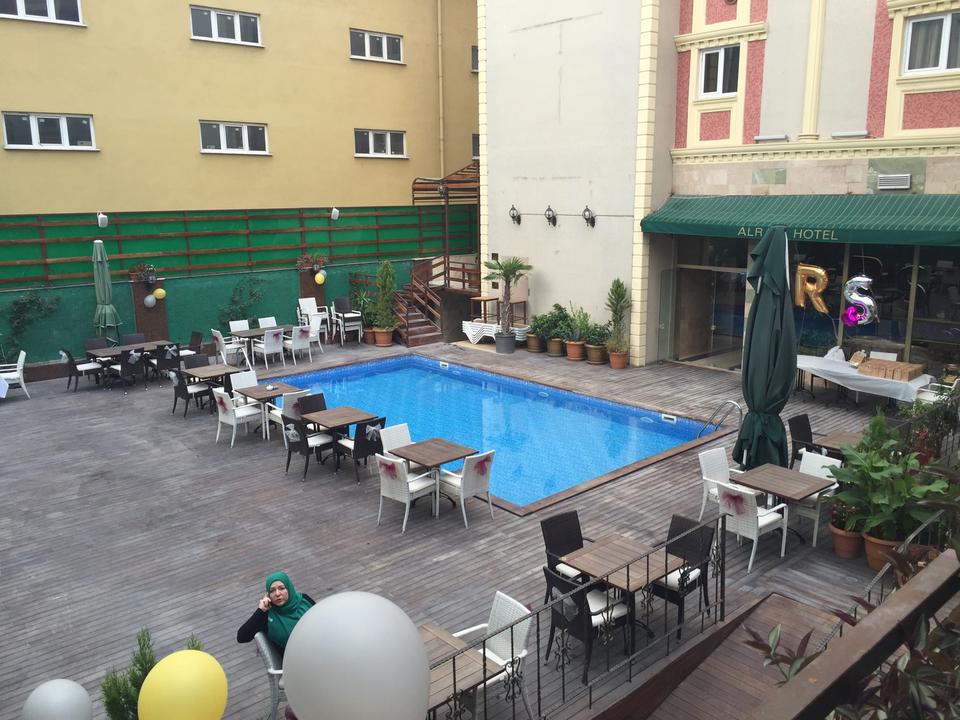 Alrazi Nargile Cafe