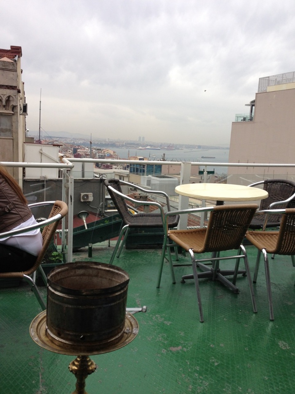 Kallavi Nargile Cafe - Beyoğlu