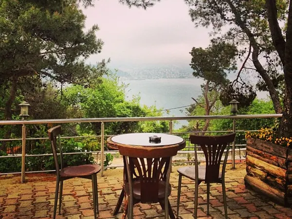 Kireçburnu Çamlık Cafe - Sarıyer