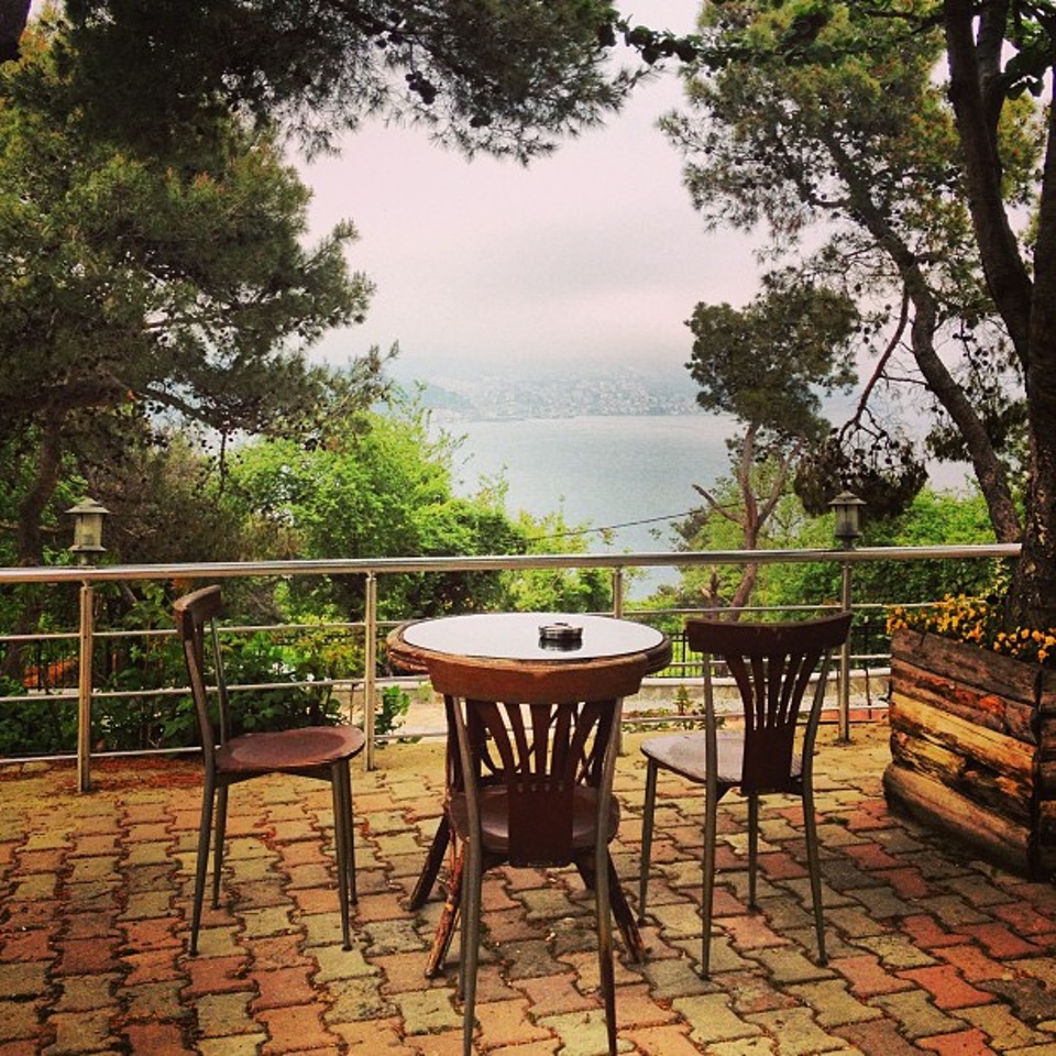 Kireçburnu Çamlık Cafe - Sarıyer