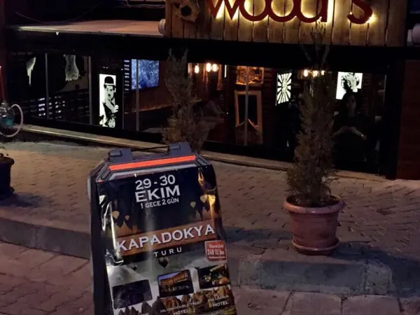Wood's Cafe - Avcılar