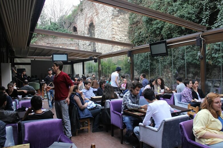 Vefakar Bistro Cafe & Nargile