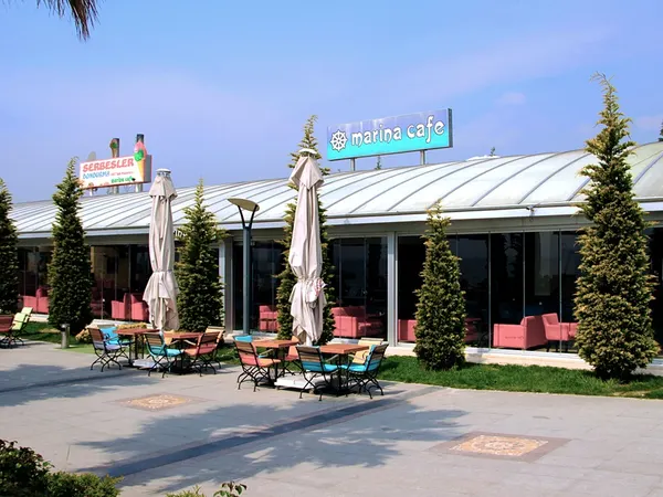 Marina Cafe Restaurant