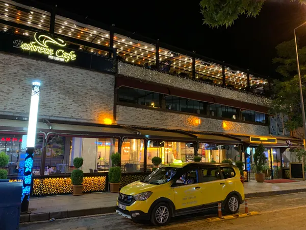 Bahrein Cafe & Bistro