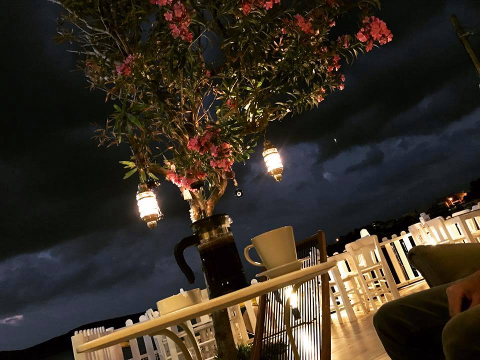 Yalı Cafe & Bar