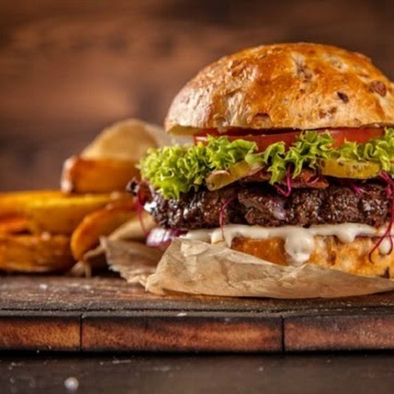 Lokka Cafe & Bistro