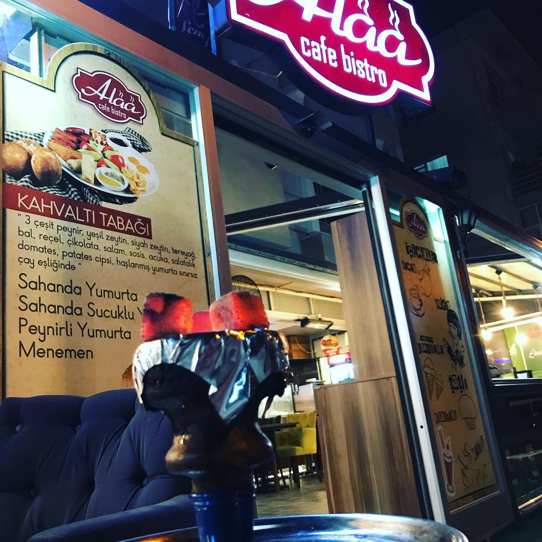 Semt-i Alââ Cafe Bistro