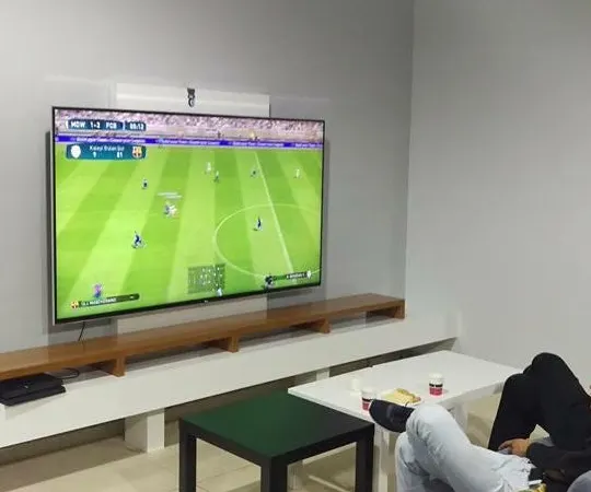 Milano Playstation & Nargile Cafe