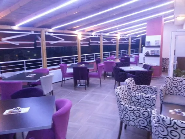 Zeplin Cafe