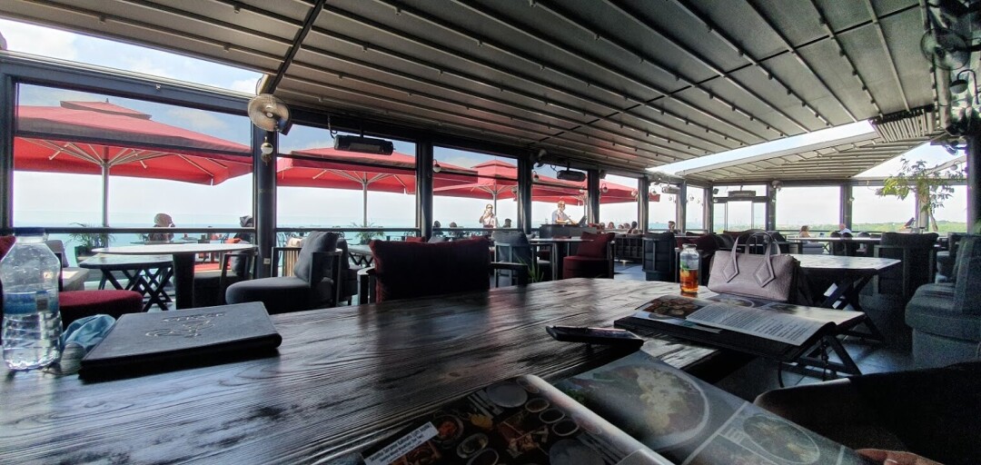 Seasha Lounge Restaurant