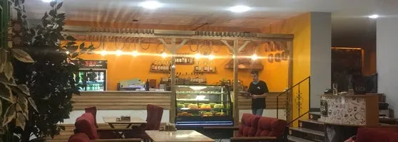 Pukka kafe bistro
