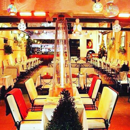 Albura Kathisma Cafe & Restaurant