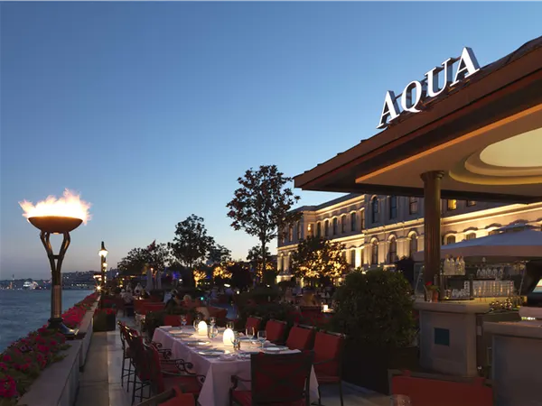 Yalı Lounge - Four Seasons Hotel Bosphorus