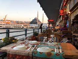 Aruna Cafe & Restaurant