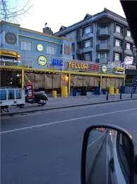 Big Yellow Taxi Benzin Cafe