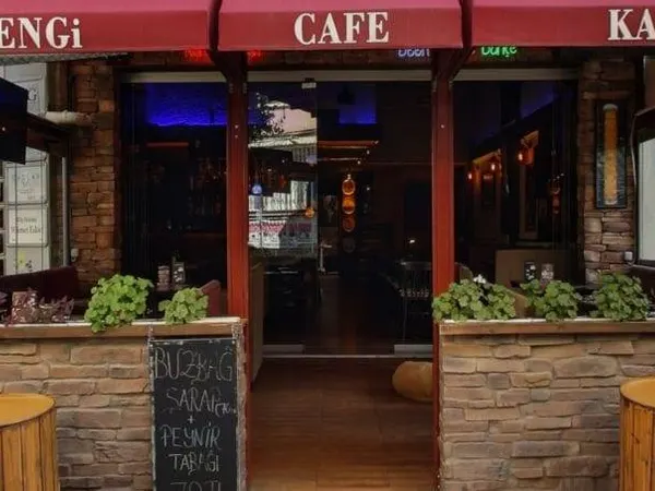 Kahverengi Cafe Pub