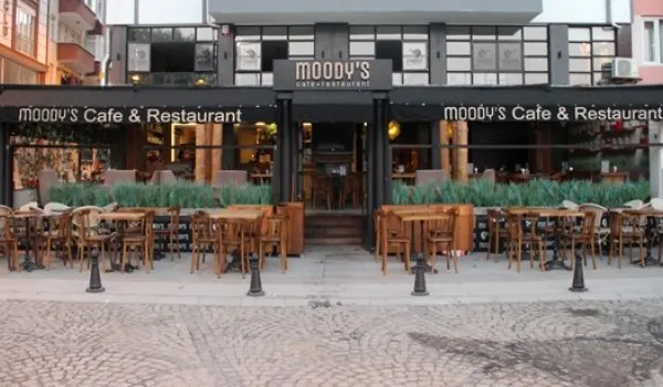 Moody's Cafe & Restaurant