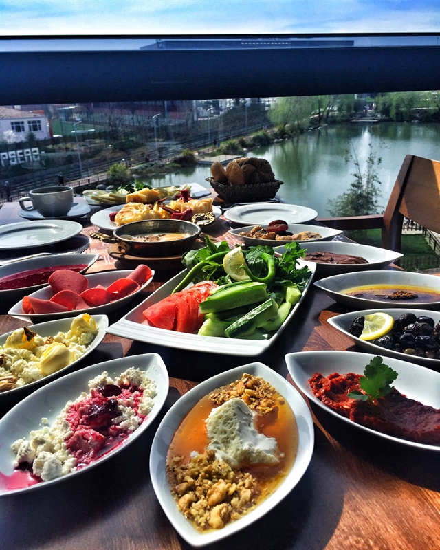 2Hece Cafe & Restaurant