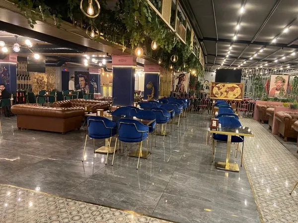 Ba-Hane Lounge & Cafe