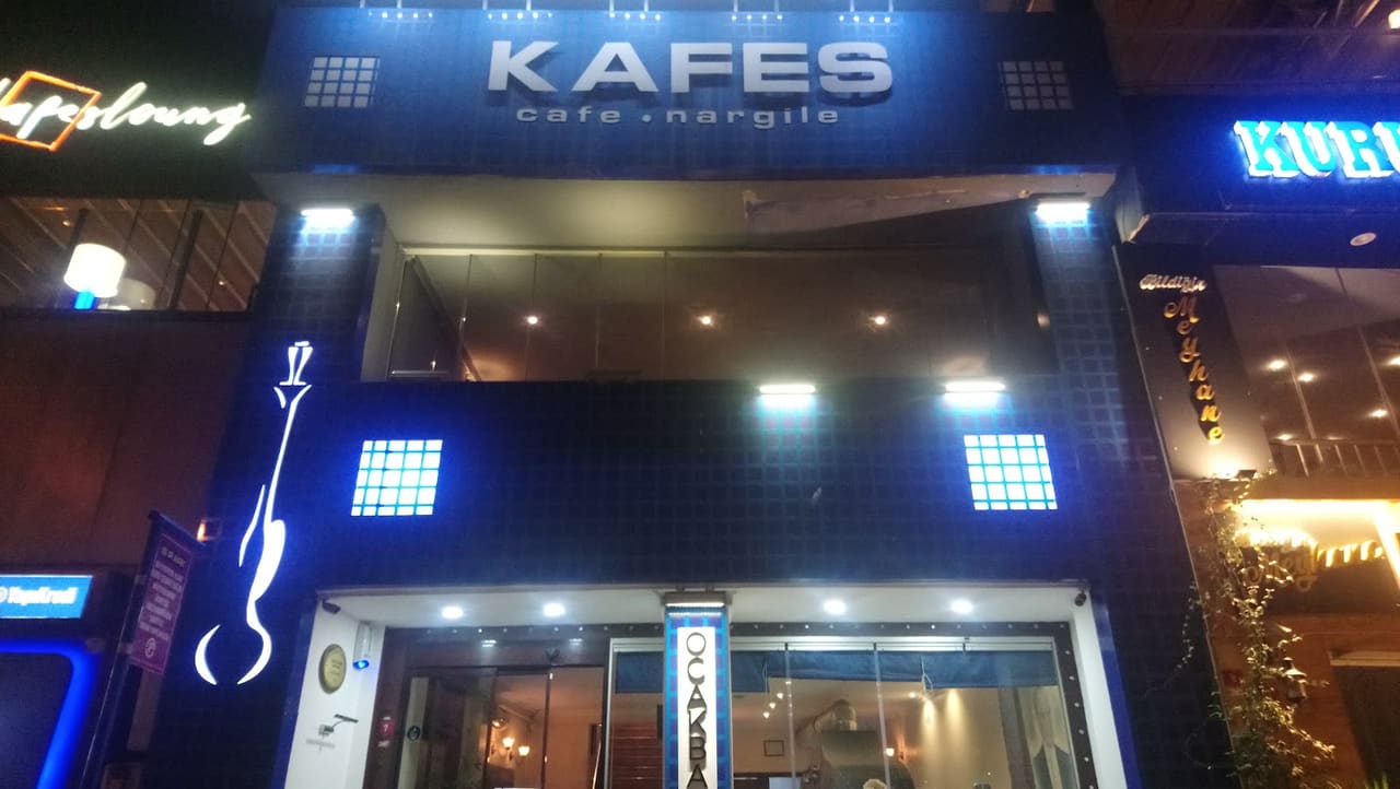 Beşiktaş SenGel Cafe Nargile Okey Salonu