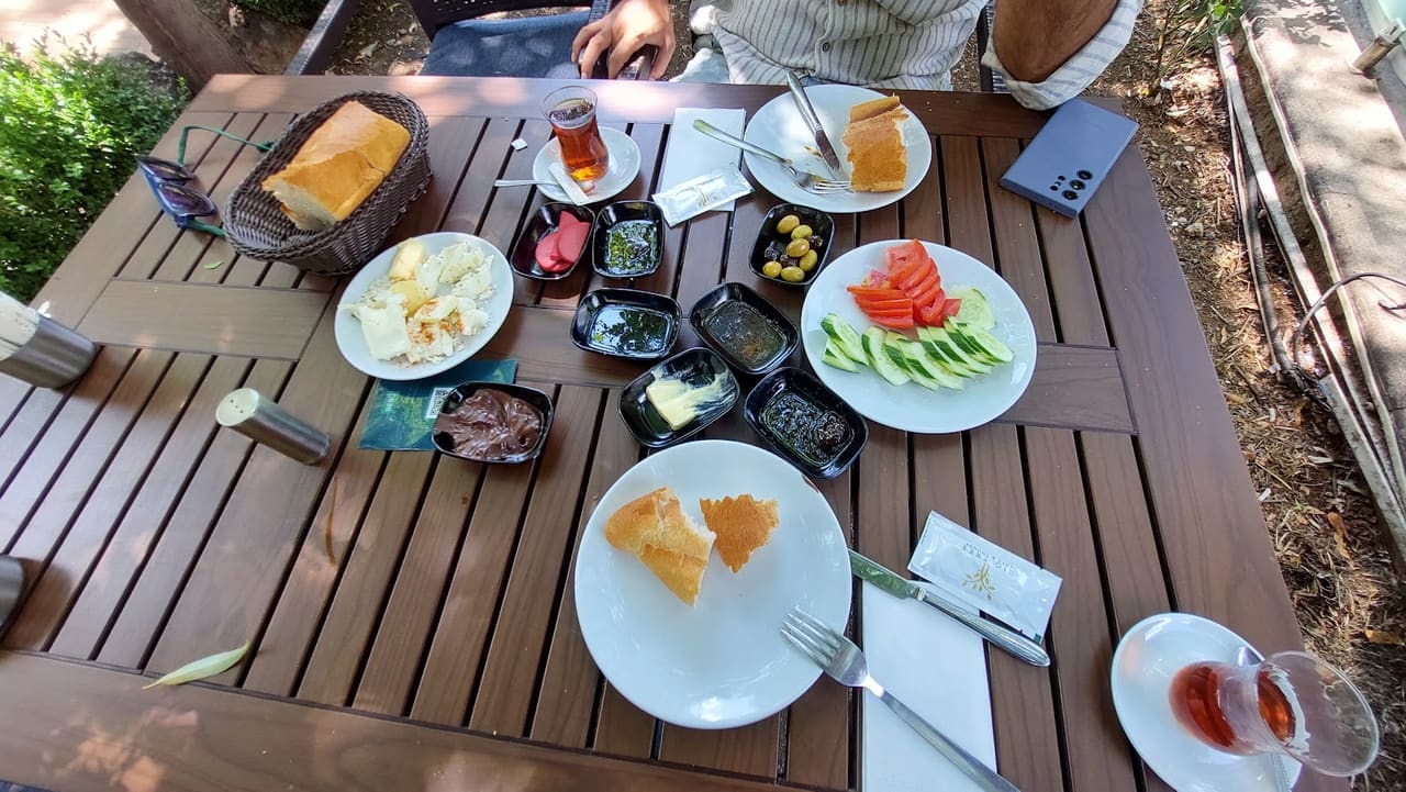 Bıg Tree Cafe & Lounge