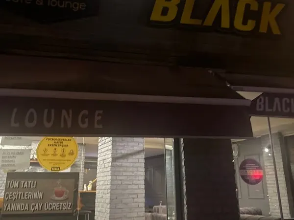 Black Cafe & Lounge