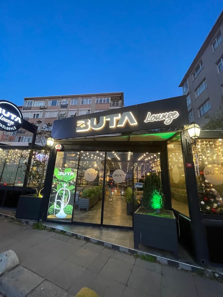 Buta Lounge
