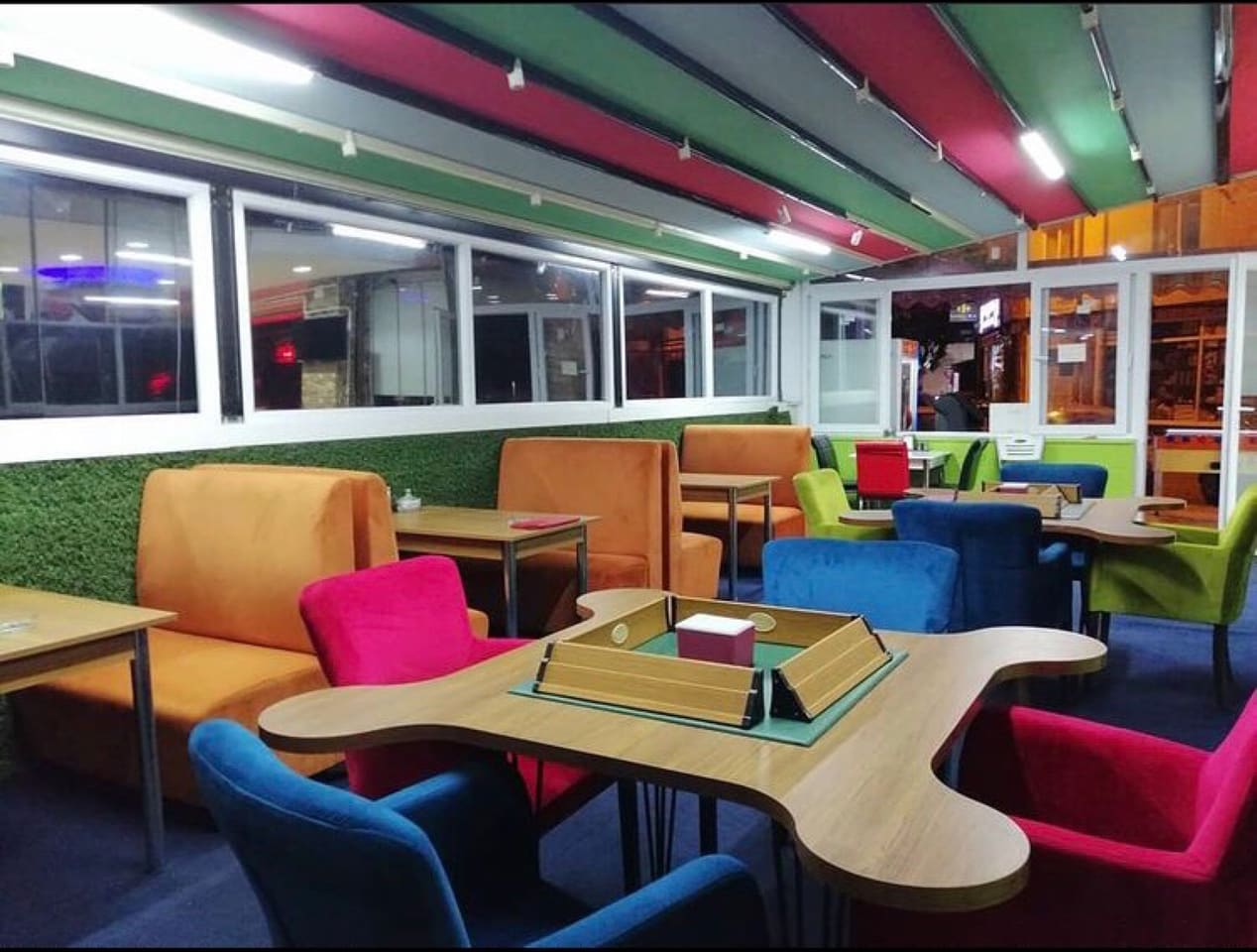 Cadde 12 Nargile Cafe