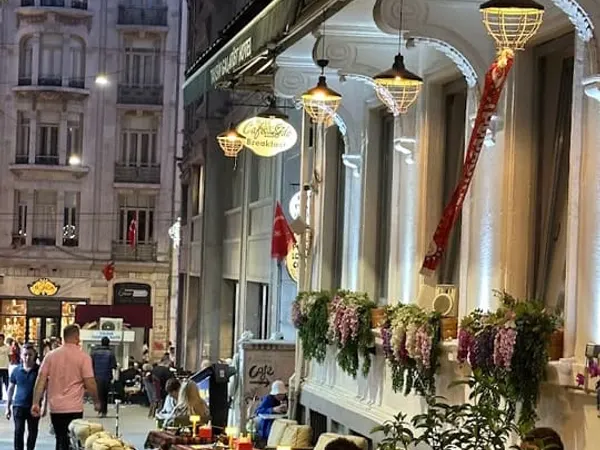 Cafe SİDO- breakfast-sisha