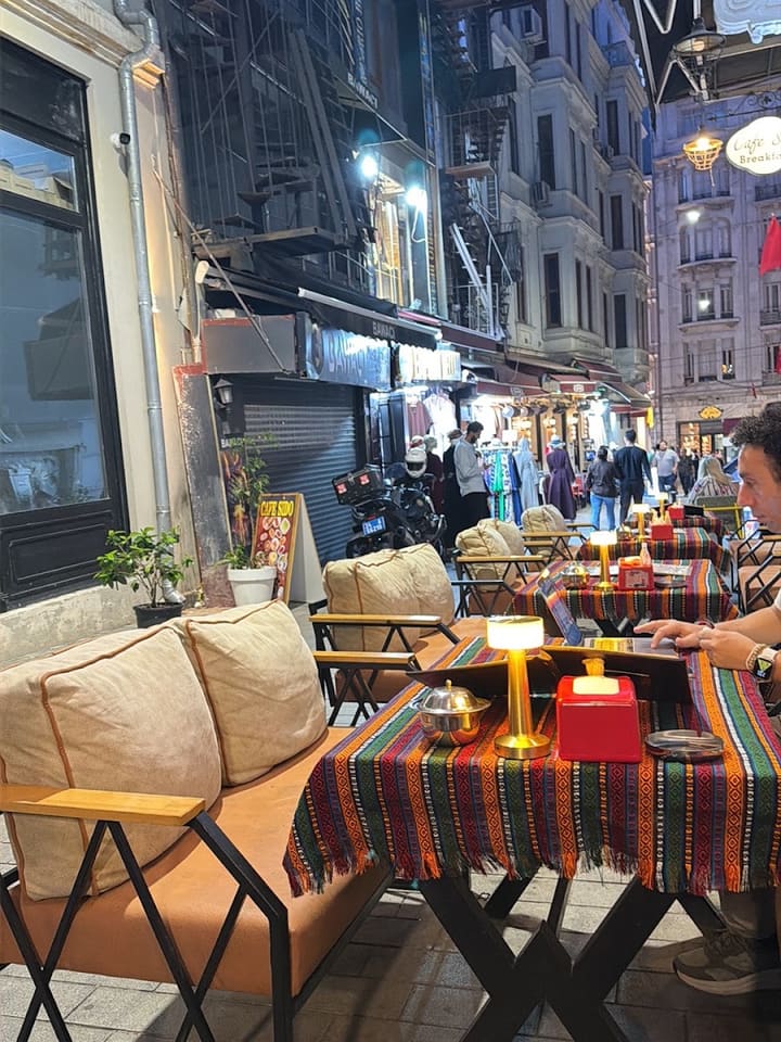 Cafe SİDO- breakfast-sisha