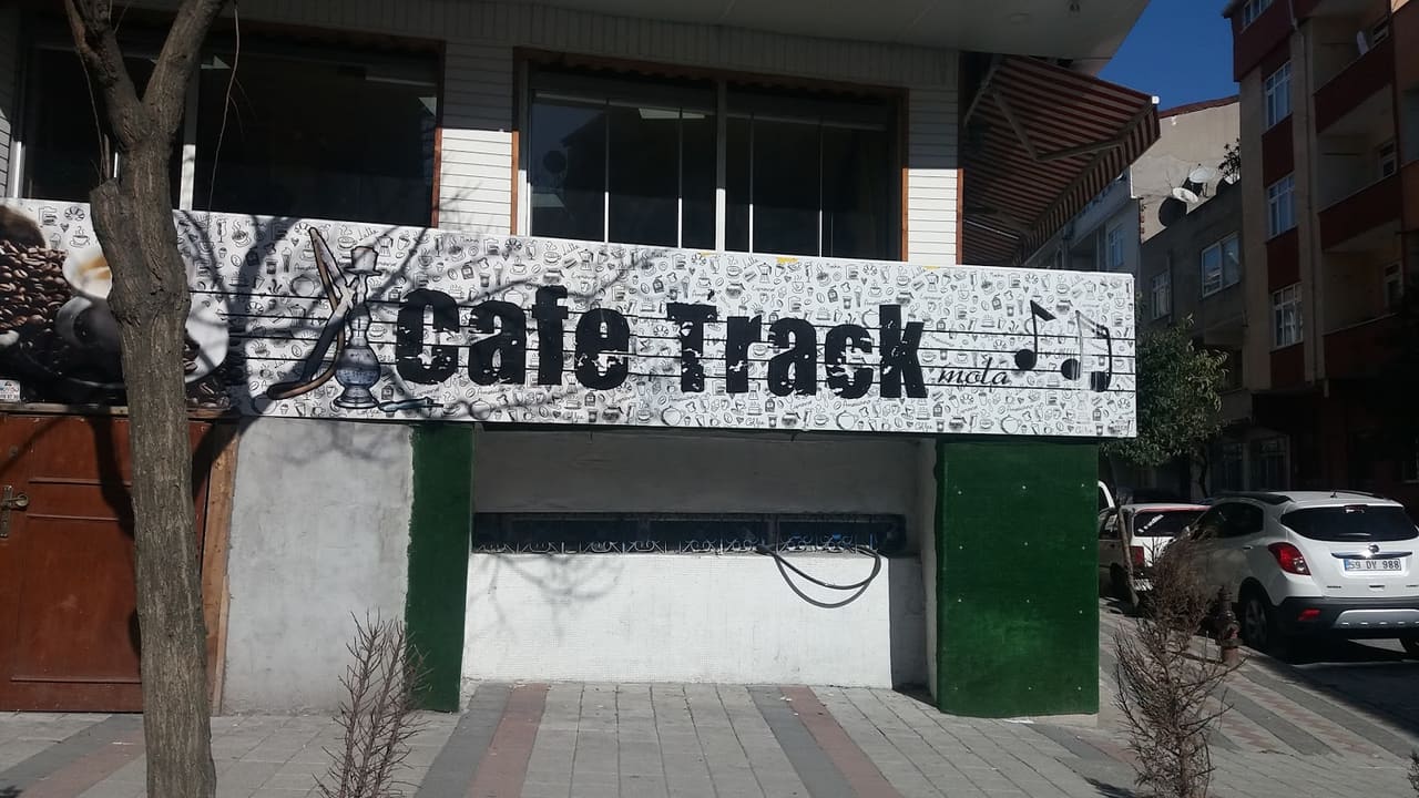 Cafe Track & Nargile