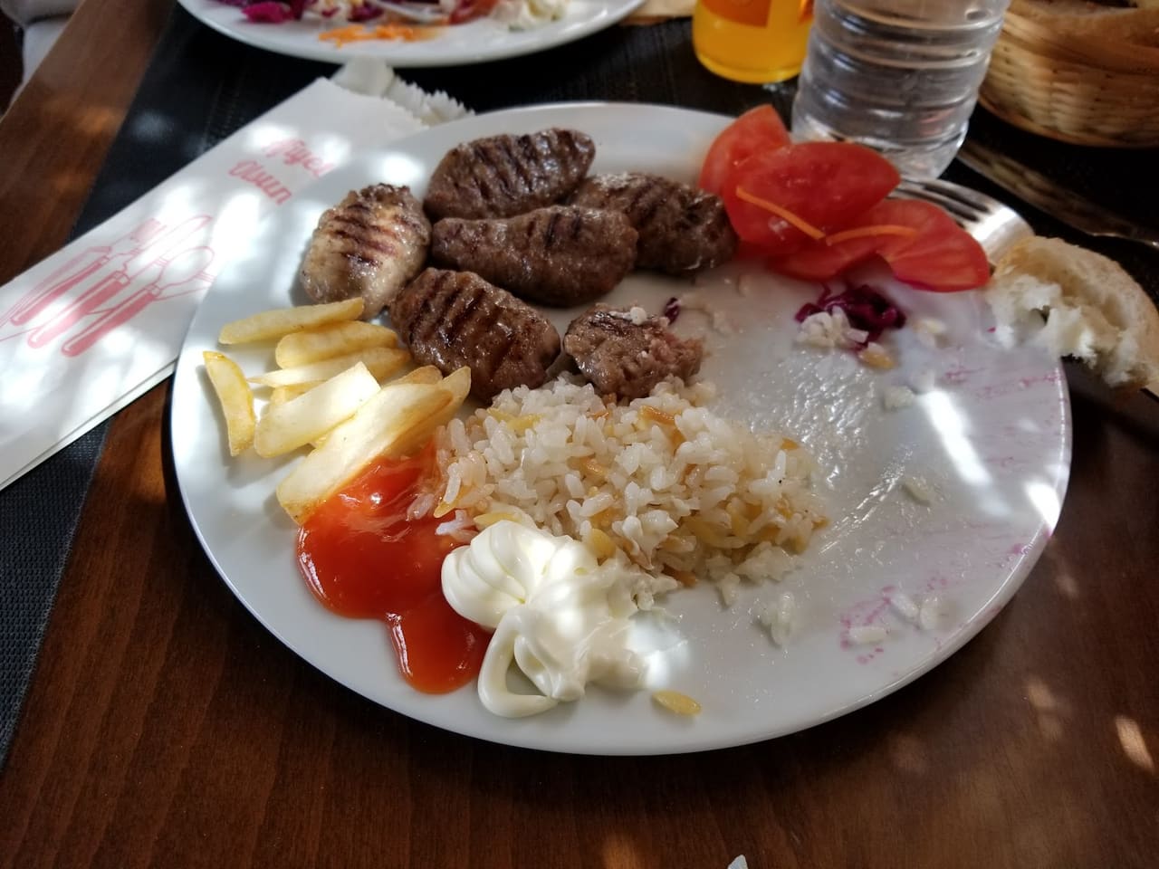 Çeşme Cafe & Nargile